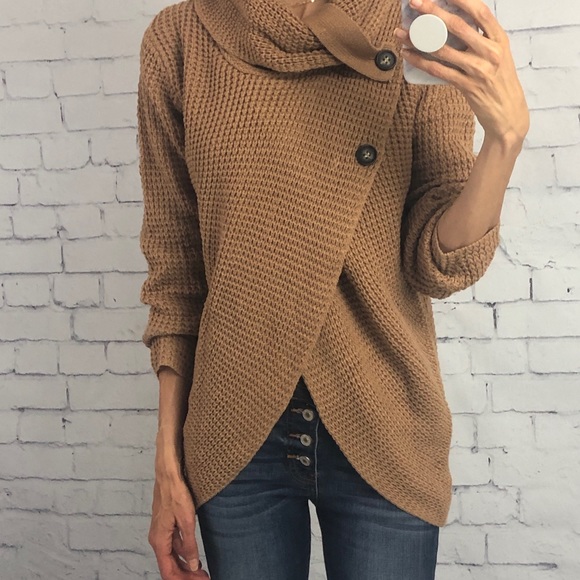 Sweater - Picture 4 of 4